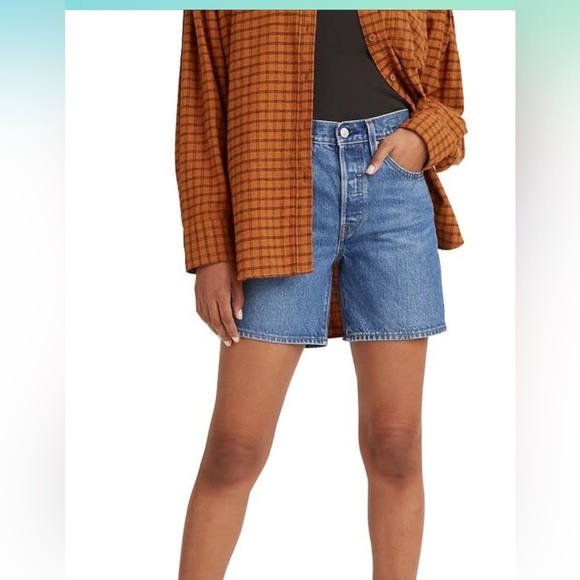 Levis 501 mid thigh shorts - Picture 2 of 5